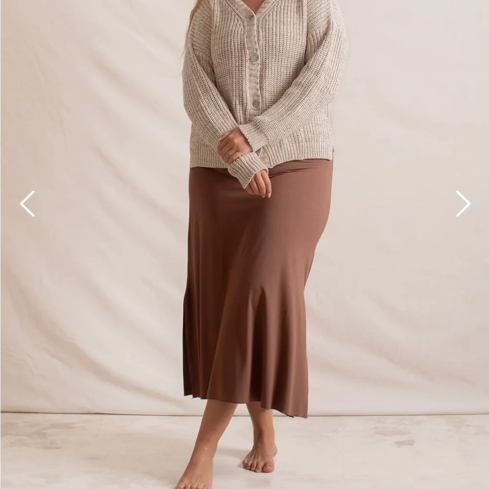 Indigo Luna Helga Cardigan in Oat/Cream size XS/S - Picture 2 of 2